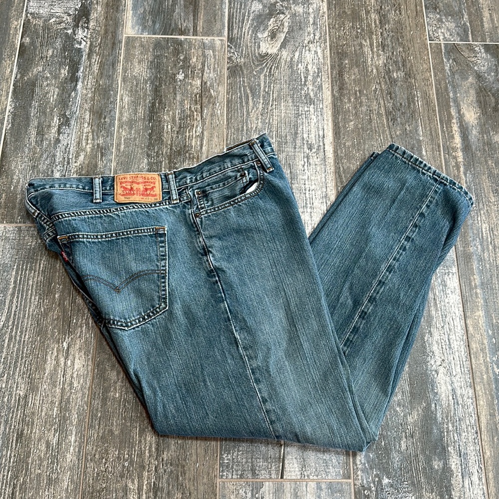 MENS LEVIS JEANS 559 RELAXED STRAIGHT FIT 40 X 32 MEDIUM WASH LIKE NEW